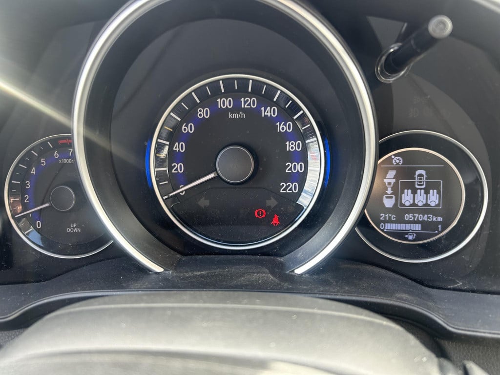 Honda Jazz 1.3 i-vtec comfort hoge instap|airco|lage km stand