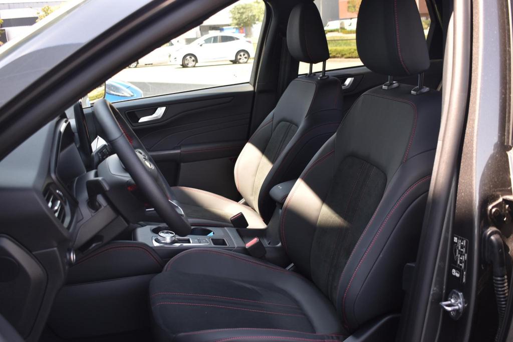 Ford Kuga 2.5 phev st-line x | climate control | adaptieve cruise control |