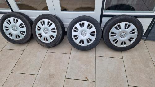 Set winterbanden op velg oa voor corsa d meriva