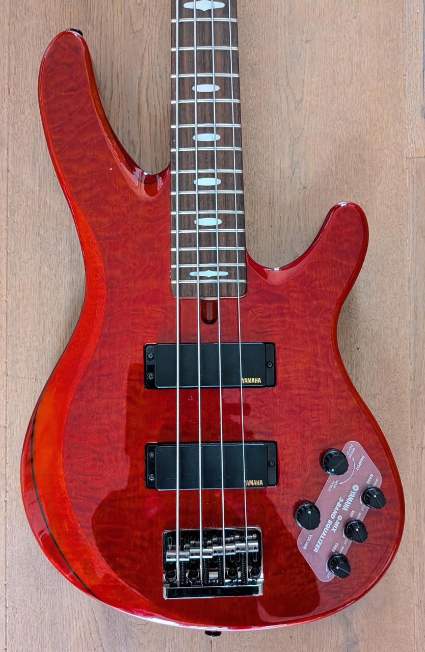 Yamaha TRB1004J  4-snarige elektrische basgitaar