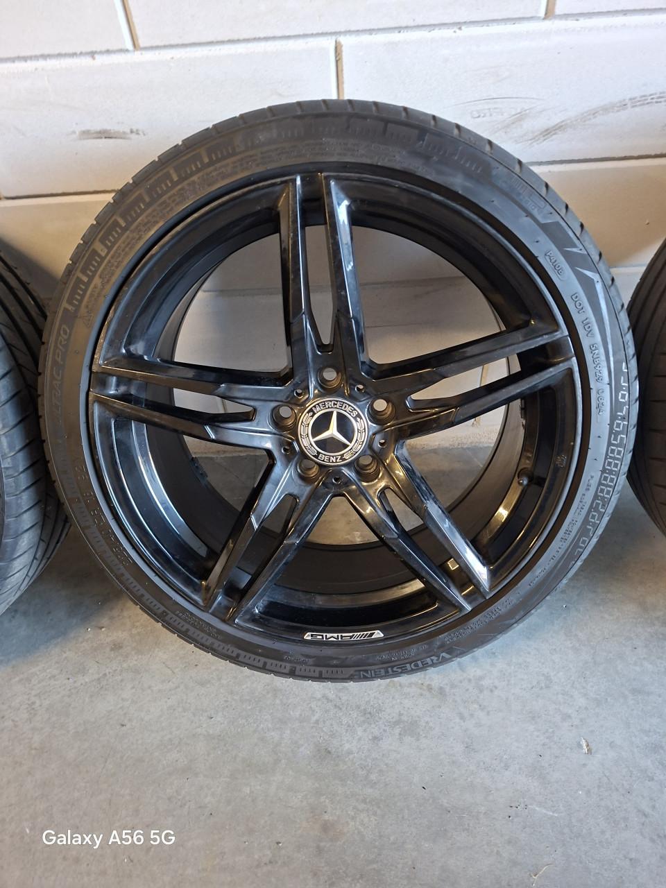 18 inch Mercedes velgen en banden