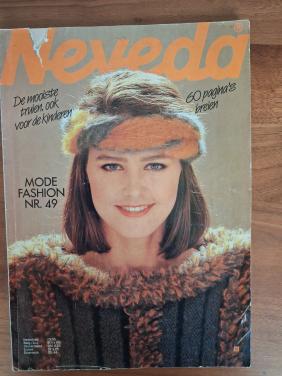 Breiboek vintage Neveda