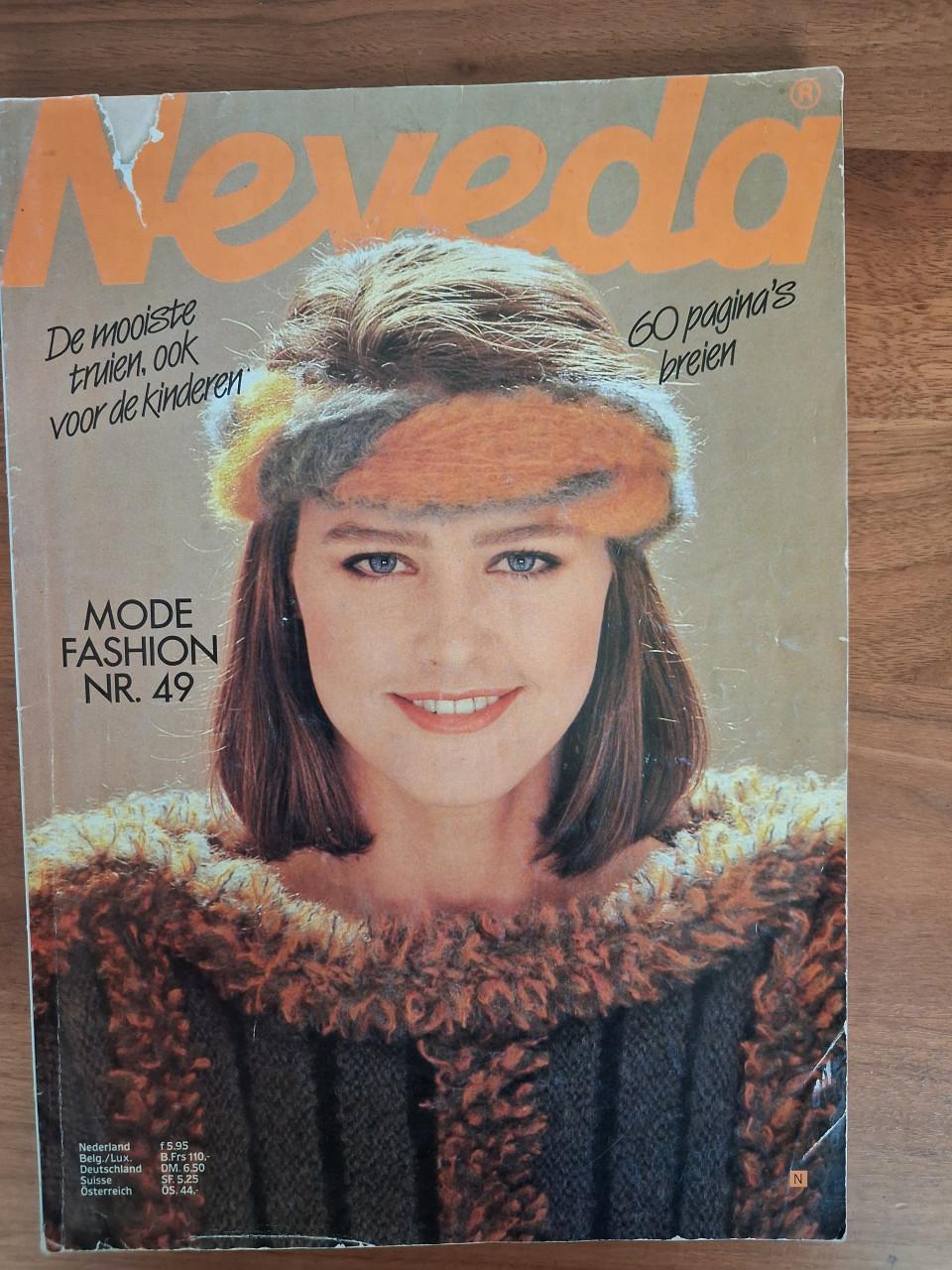Breiboek vintage Neveda