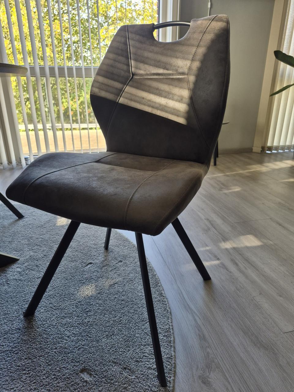 Ronde eettafel