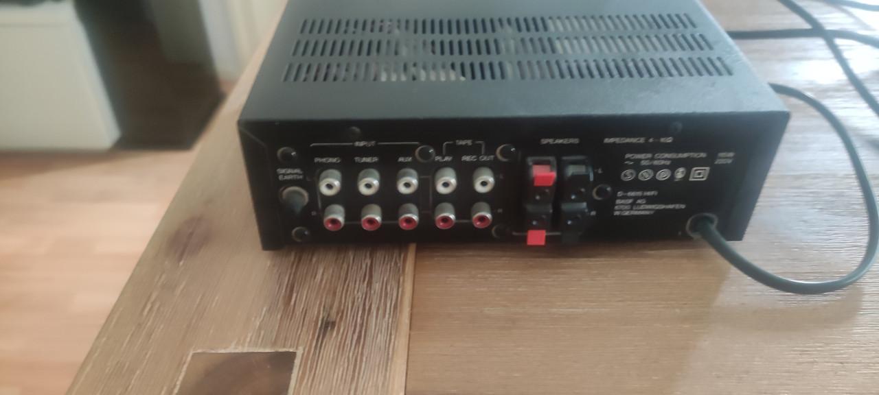 Basf d-6615 hifi versterker