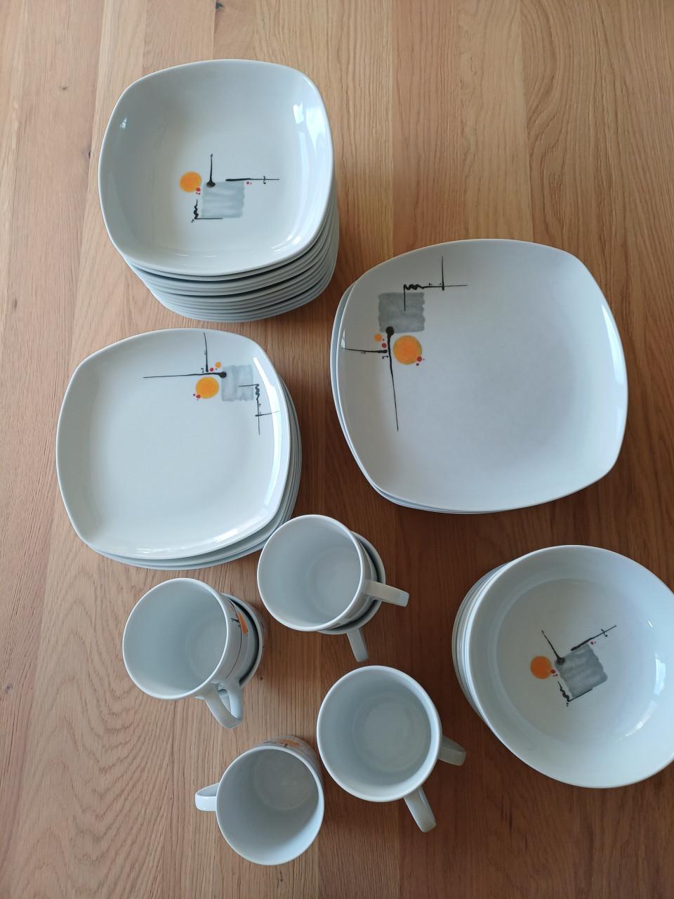 Te Koop: Vrolijk  gekleurde Servies set Sunrise