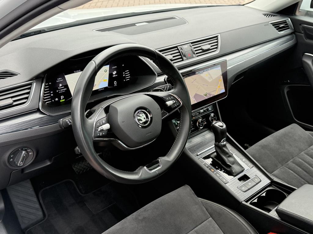 Skoda Superb combi 1.4 tsi iv 218pk style | pano dak | trekhaak