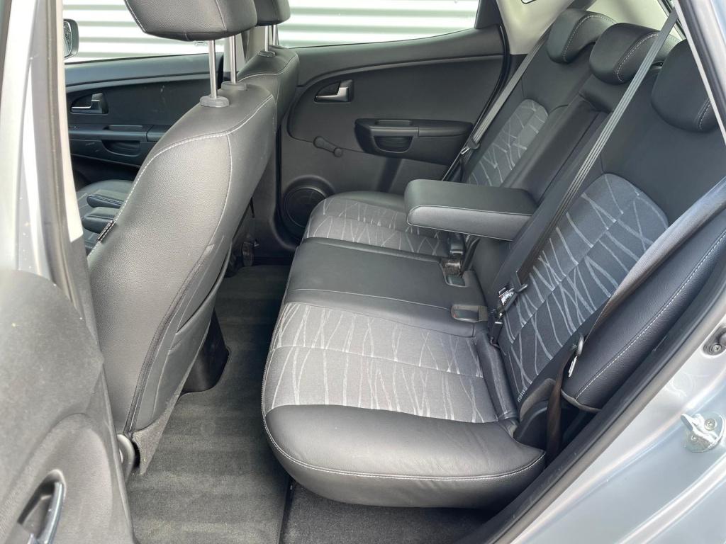 Kia Venga 1.4 cvvt dynamicplusline hoge instap|mooie staat