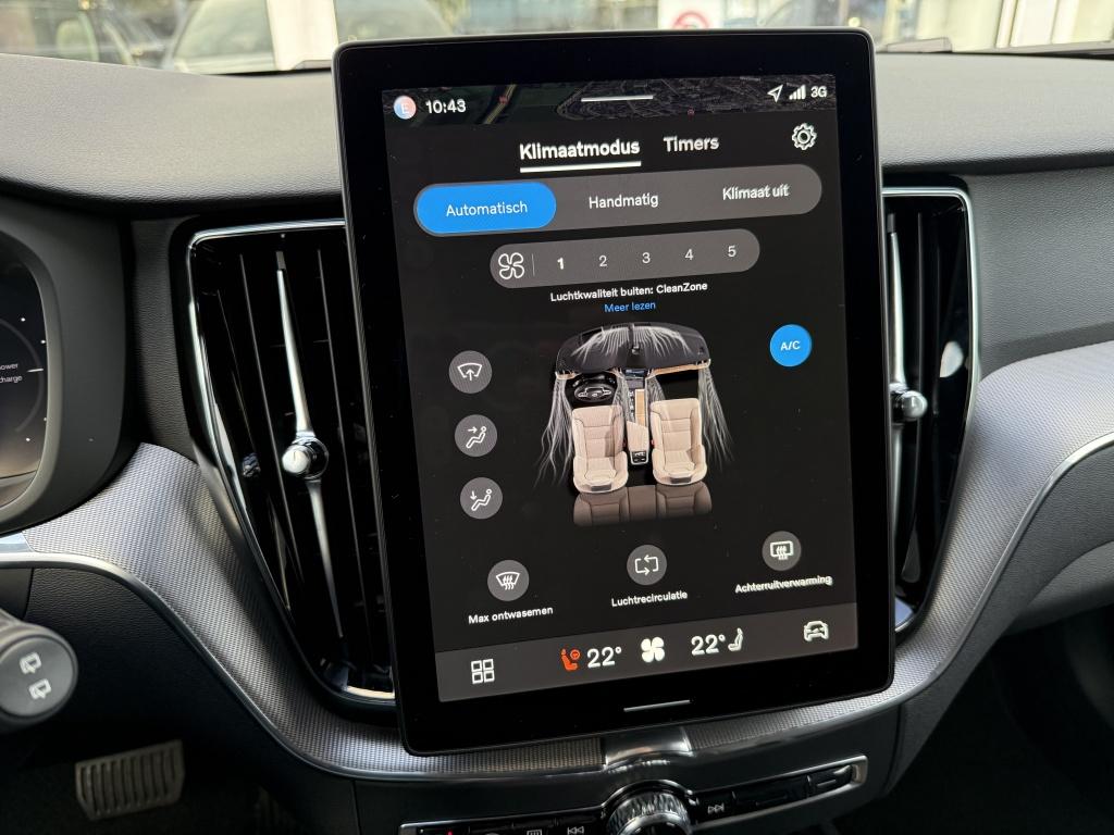 Volvo XC60 t6 398pk recharge dark black edition| panodak| luchtvering| trek