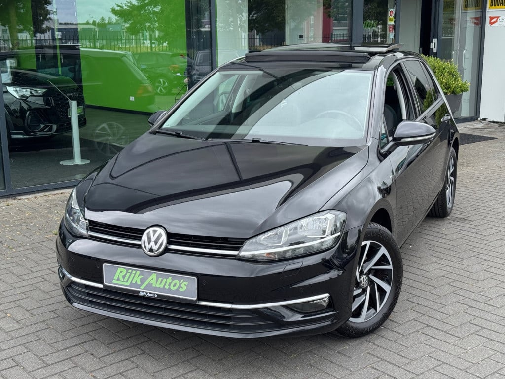 Volkswagen Golf 1.0 tsi highline * panoramadak * stoelverwarming * clima