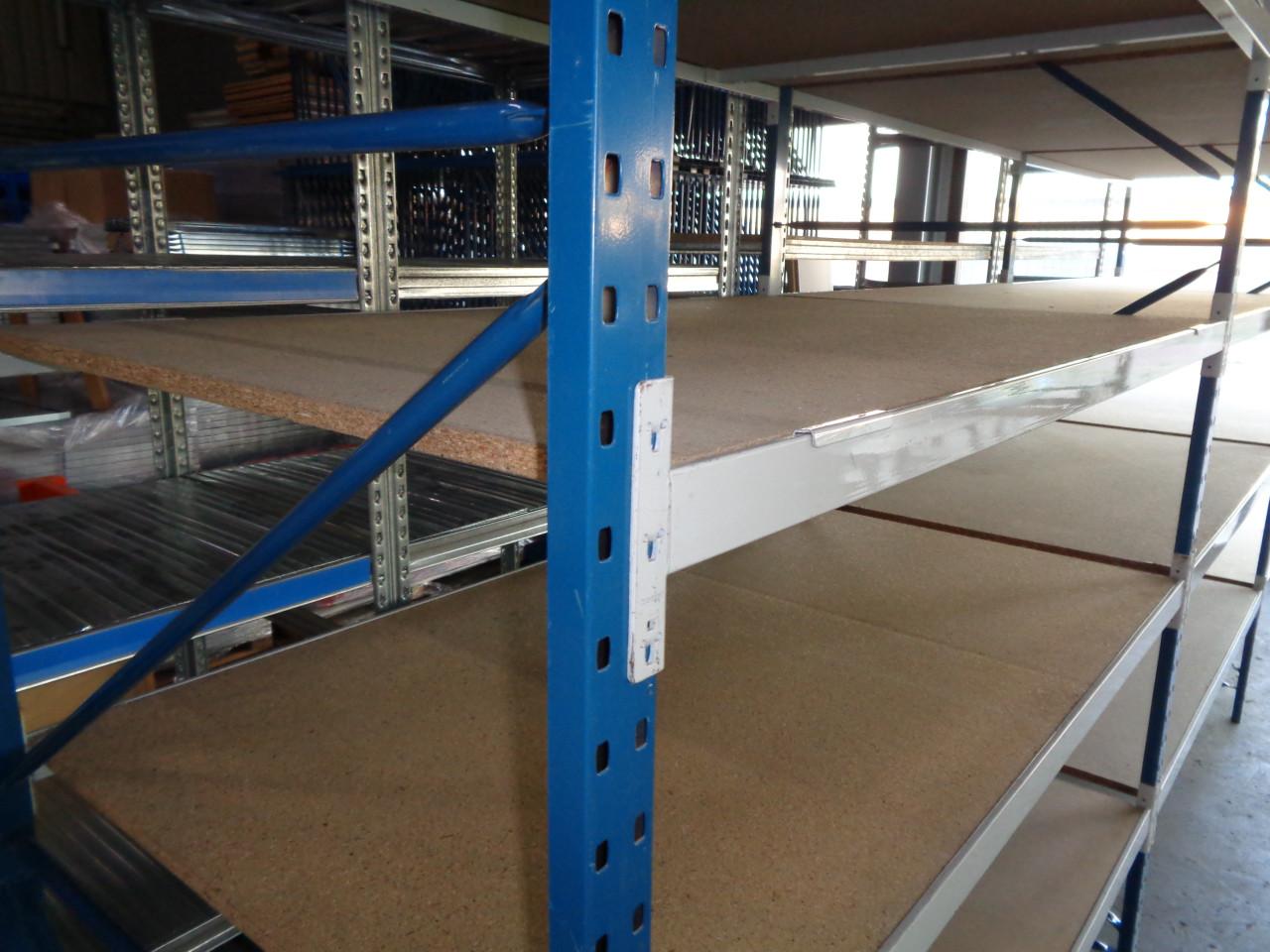 2 sets gebruikte Bosal grootvakstelling  magazijnstelling.