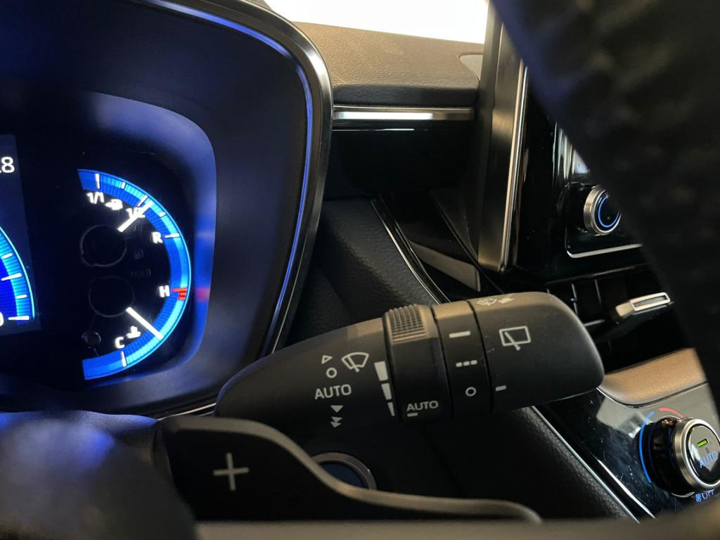 Toyota Corolla Touring Sports 2.0 hybrid teamde