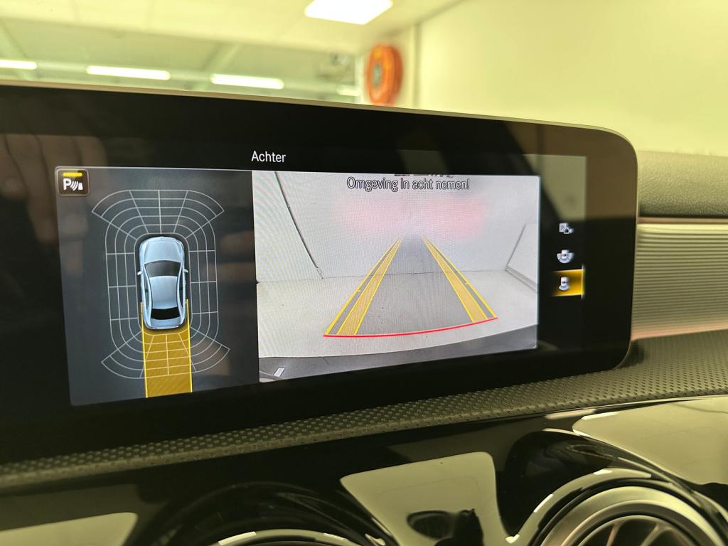 Mercedes-Benz A-Klasse 200 amg premium plus | burmester | panoramadak | mem