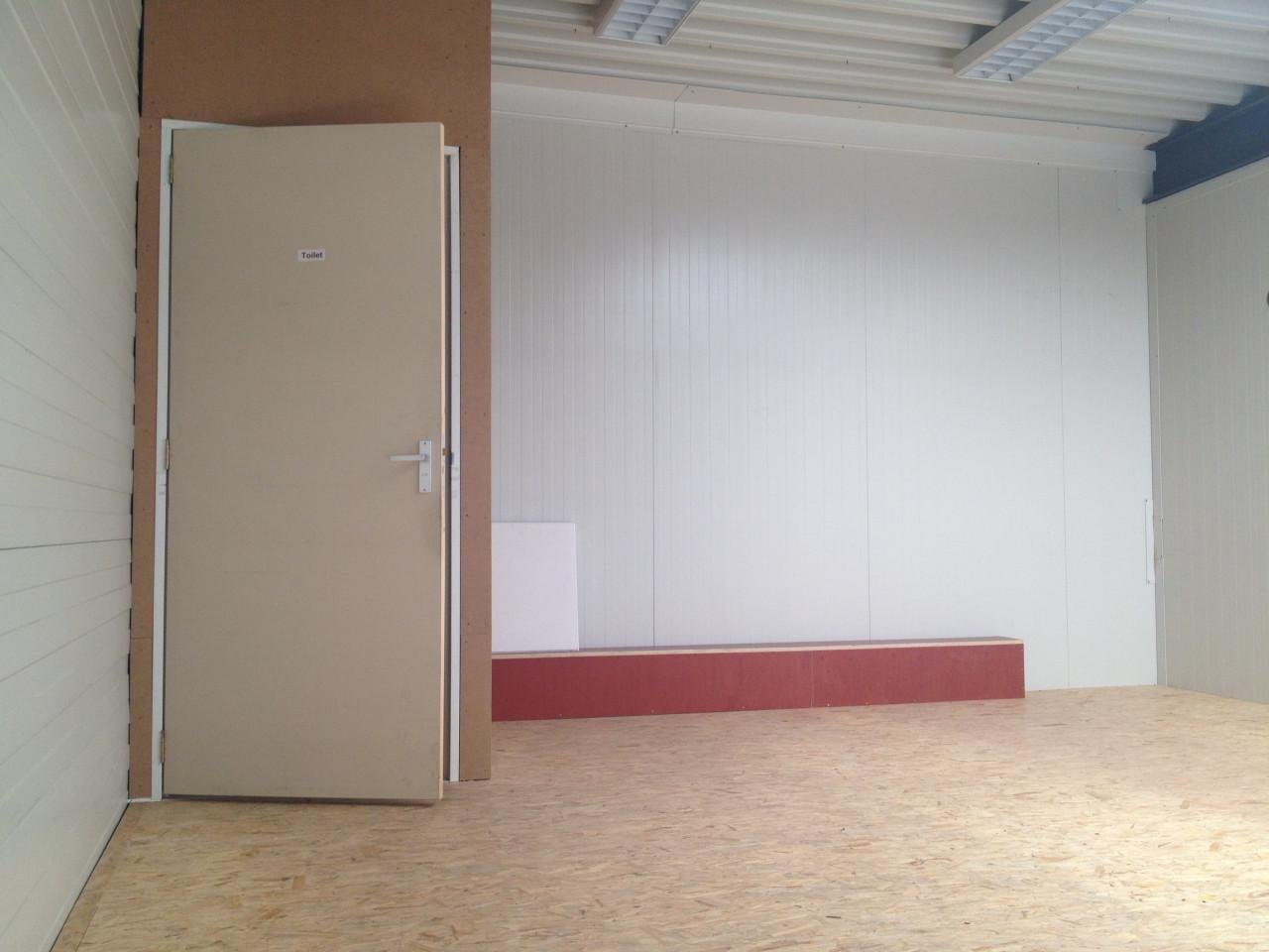 TE HUUR bedrijfsruimte / unit / loods / kantoor Arnestein Middelburg 795 eu