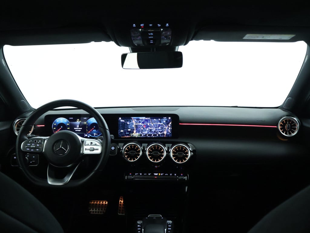 Mercedes-Benz A-Klasse 250 e sedan amg plug-in hybride amg line | night pak