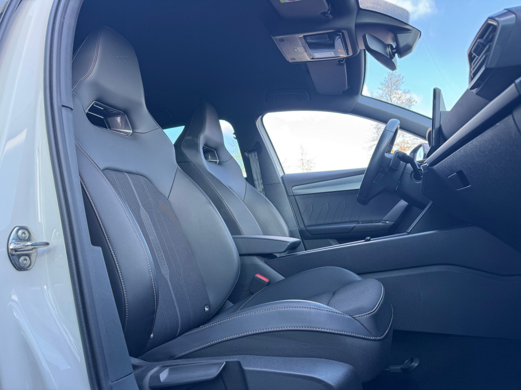 Cupra Leon Sportstourer 1.4 e-hybrid * phev * carplay * trekhaak * keyless