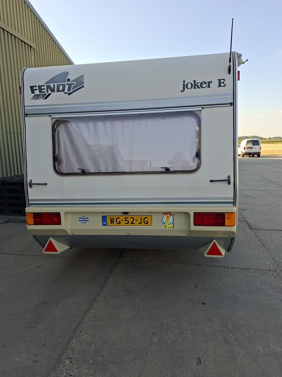 Caravan Fendt Joker 1991 type 495A met voortent en luifel