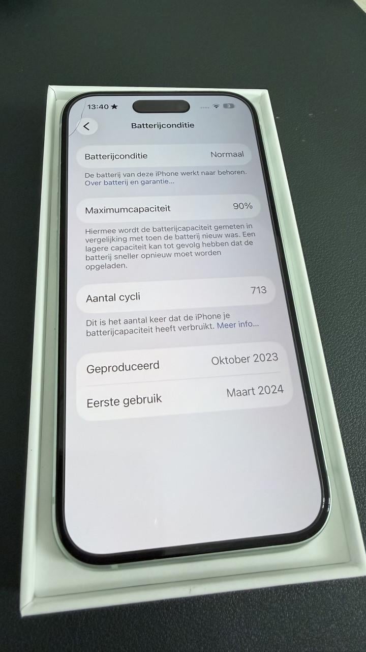 IPhone 15  green  256GB