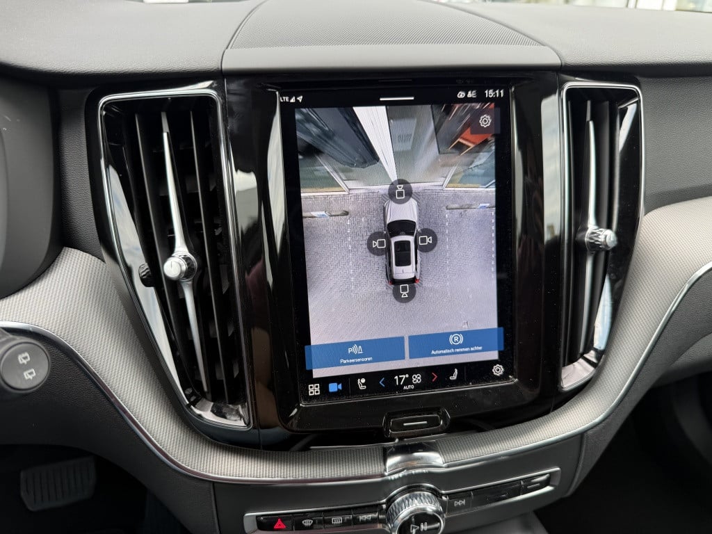 Volvo XC60 2.0 t6 awd + dark