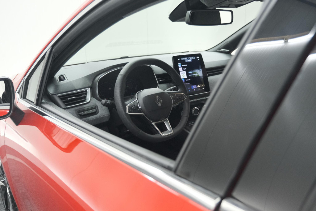 Renault Clio 1.6 e-tech full hybrid 145 techno | 360 camera | bose audio | 