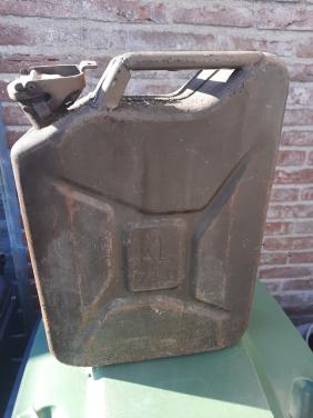 Leger jerrycan