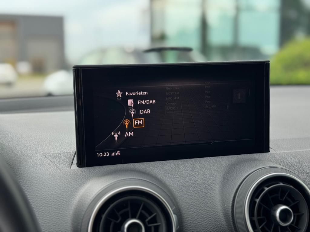 Audi Q2 35 tfsi advanced edition * camera * cruise control adaptief * stoel