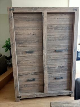 Buffetkast 130cm x 185cm