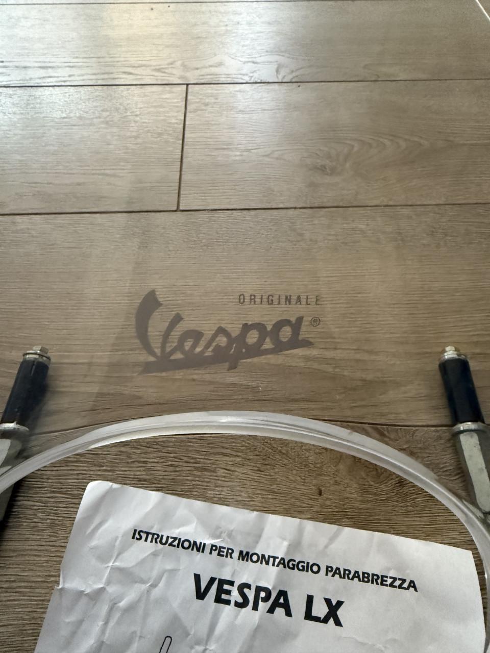 WINDSCHERM LAAG BLANK VESPA LX ORIGINEEL