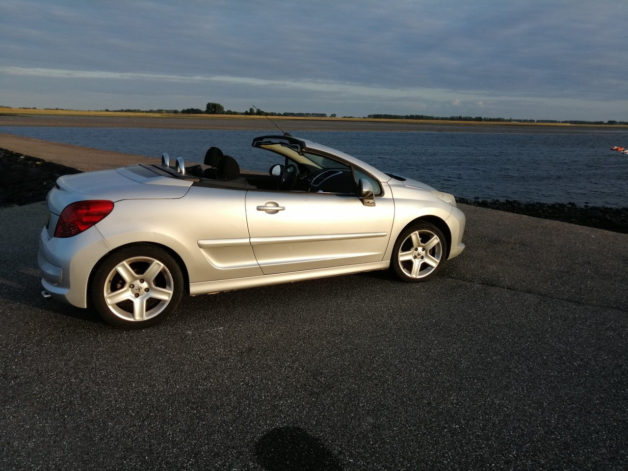 PEUGEOT 207CC CABRIOLET 218 000KM APK TM AUGUSTUS 2026