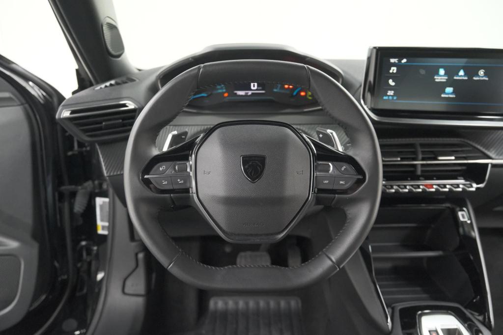 Peugeot 2008 1.2 hybrid 136 style | apple carplay | parkeersensoren | clima