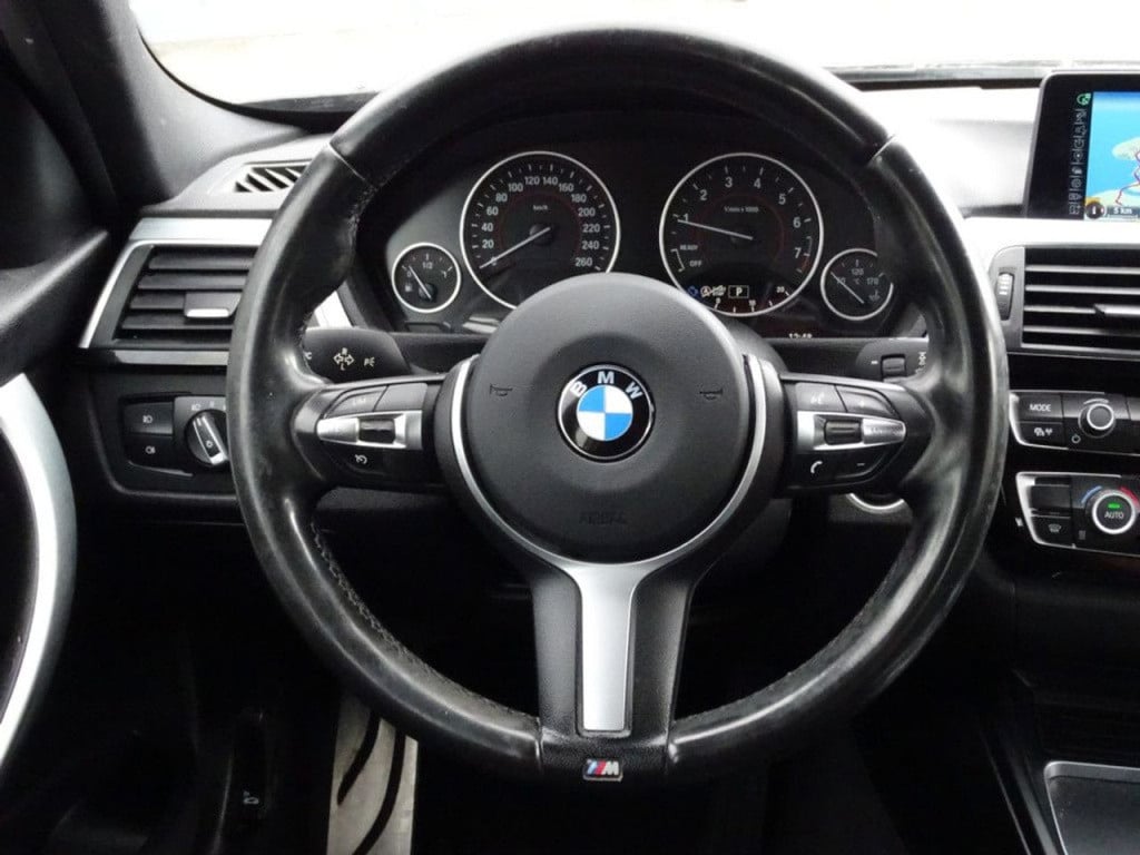 BMW 3-serie 318i m sport