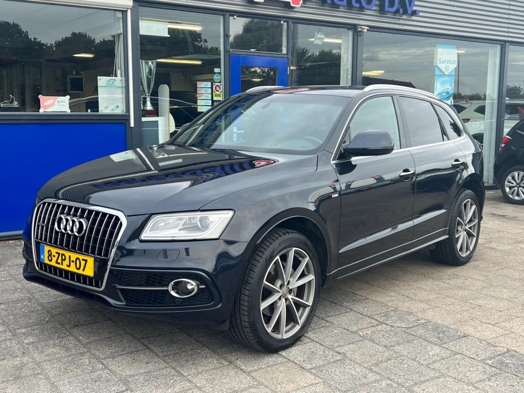 Audi Q5 2.0 tfsi quattro s edition, panoramadak, trekhaak enz...