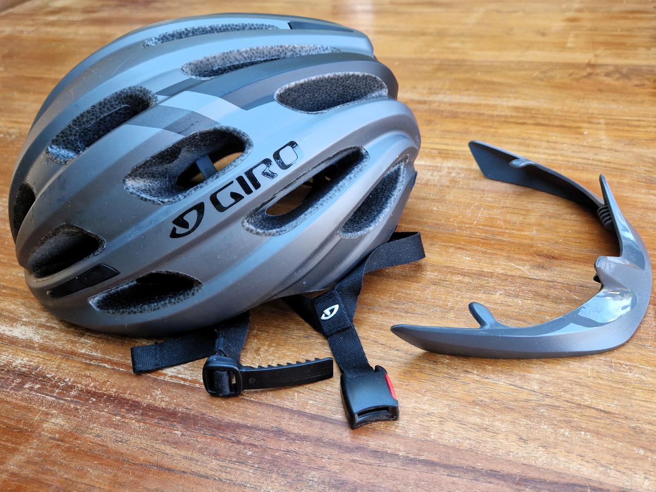 Te koop: zgan Giro fietshelm