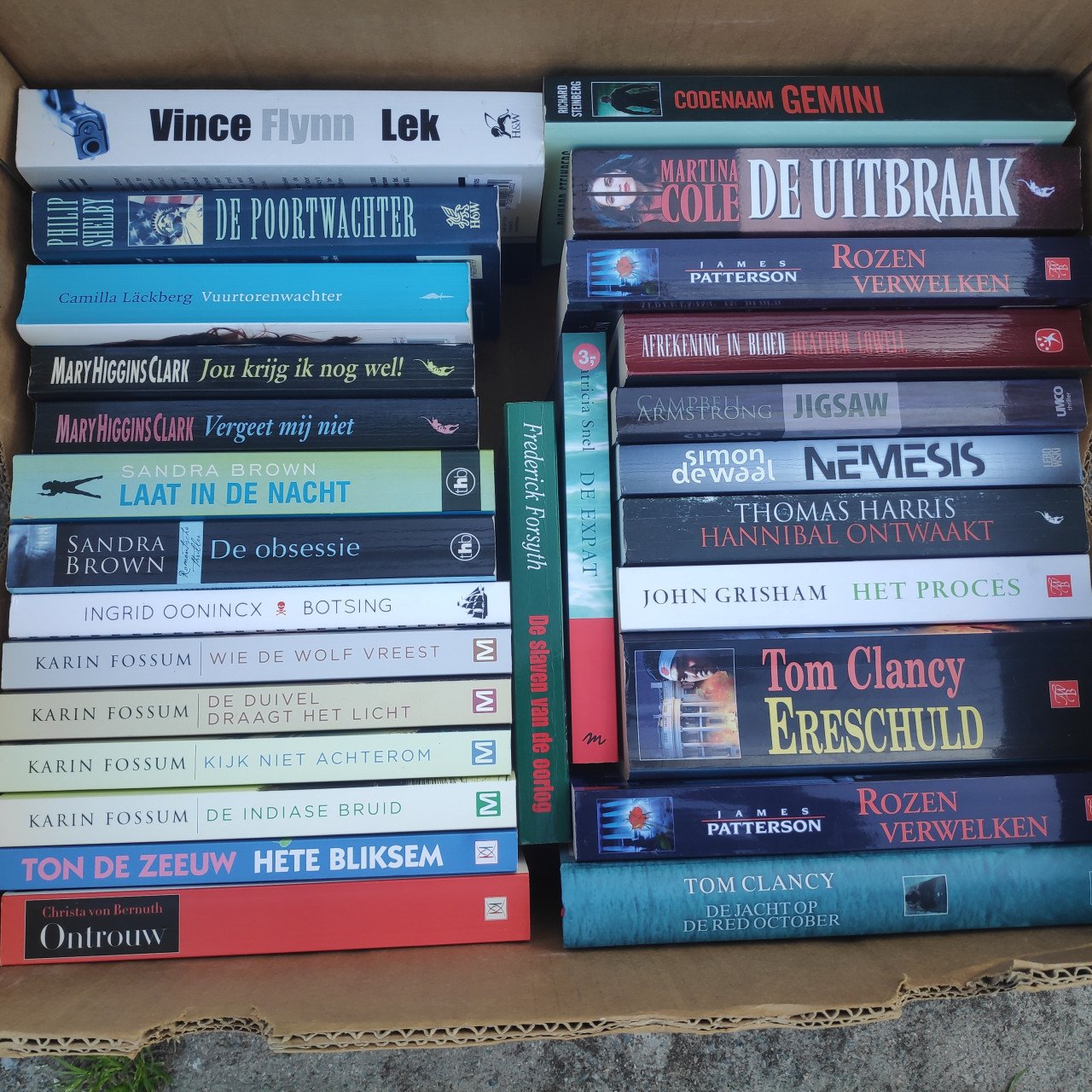 Vrijwillige bijdrage aan De Boekenwurm in ruil voor doos BOEKEN