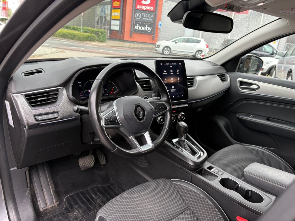 Renault Arkana 1.6 e-tech hybrid 145 intens