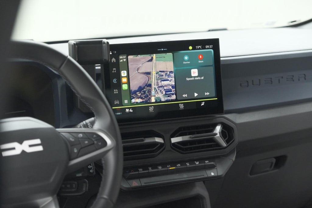 Dacia Duster mild hybrid 130 expression | camera | stoelverwarming | apple 