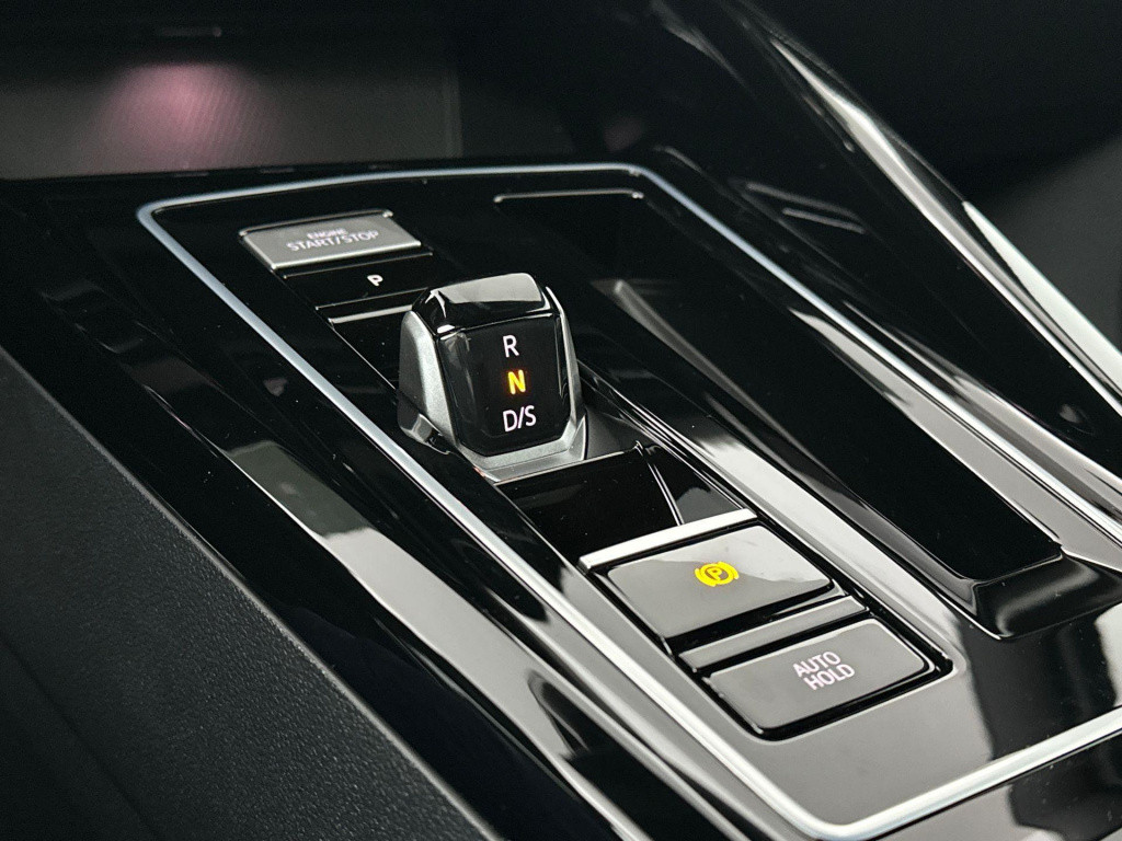 Volkswagen Golf variant r-line-edition 1.5 etsi 85 kw / 116 pk variant 7 v