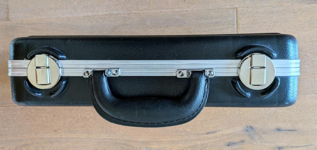 Drie hard case instrument koffers