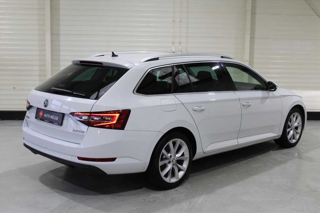 Skoda Superb combi style 1.4 tsi act