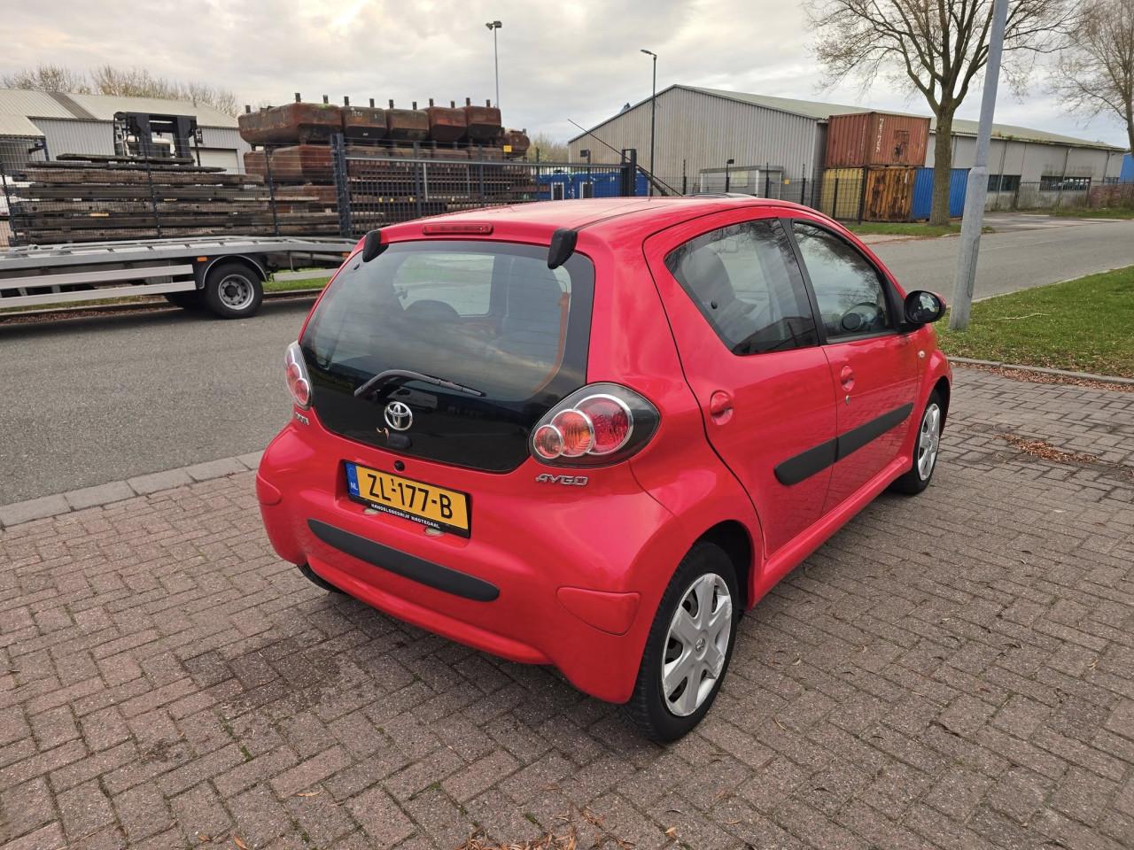 Toyota Aygo 1.0 – 2009 – Slechts 143.139 km!