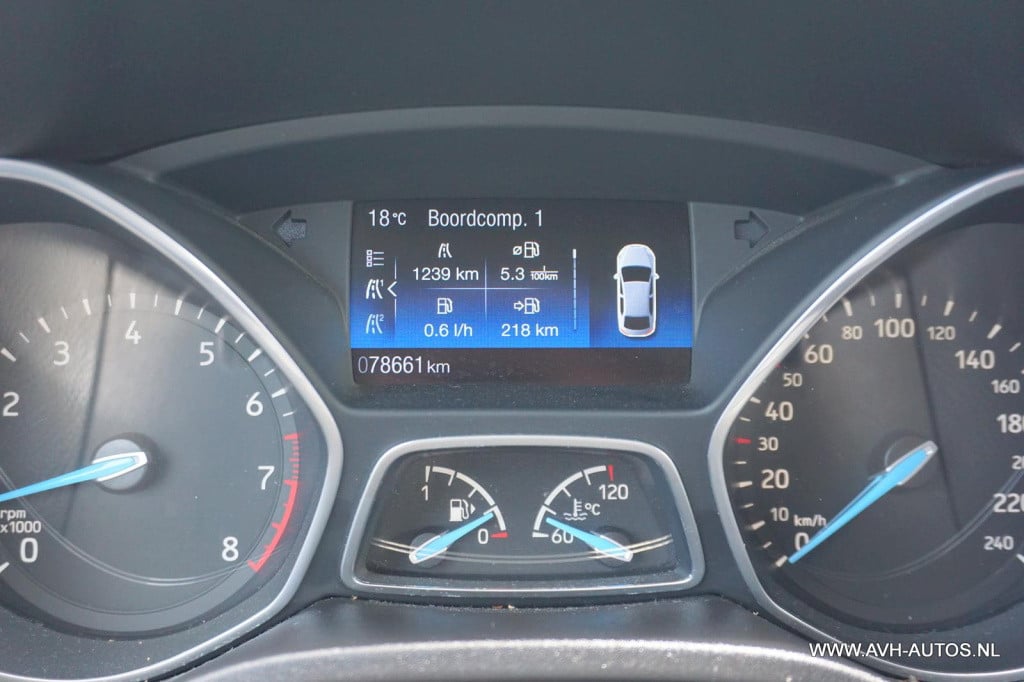 Ford Focus 1.0 titanium