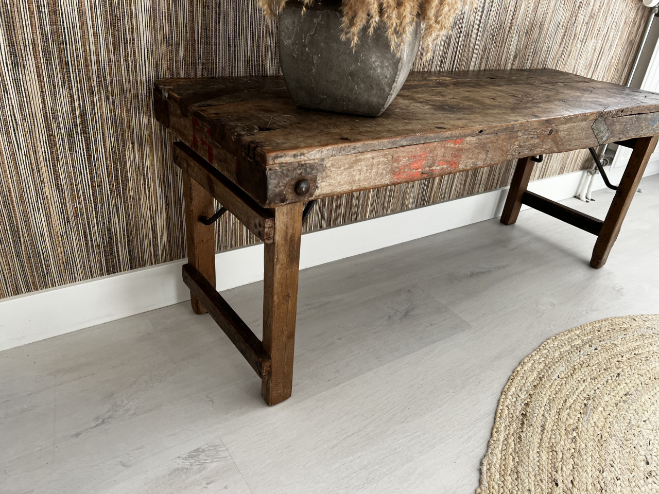 Sidetable bankje raw materials