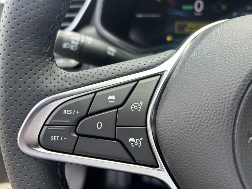 Mitsubishi Colt 1.6 hev first edition automaat