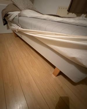 Zeer nette en weinig gebruikte boxspring bedden