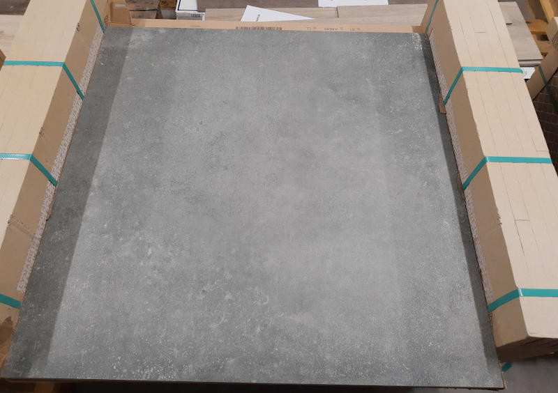 3030-69 Stèènhoeie actie: Betonlook tegels 80x80, grijs, nu per m²