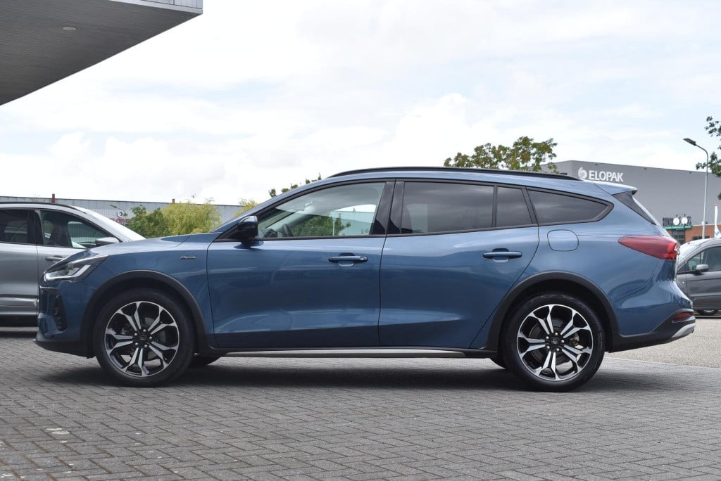 Ford Focus wagon 1.0 ecoboost hybrid active x | climate control | adaptieve