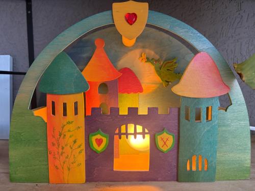 De Noest, sprookjeslamp ‘kasteel/ draak’