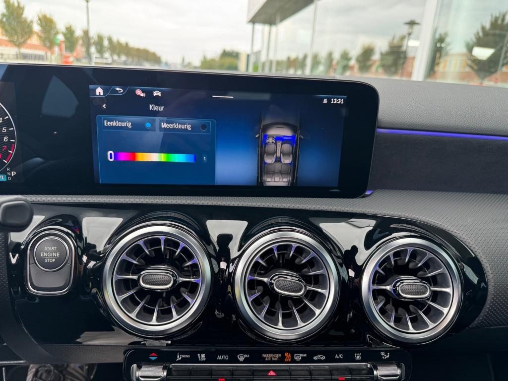Mercedes-Benz A-Klasse 250 e amg advancedplus night-pakket automaat , panor