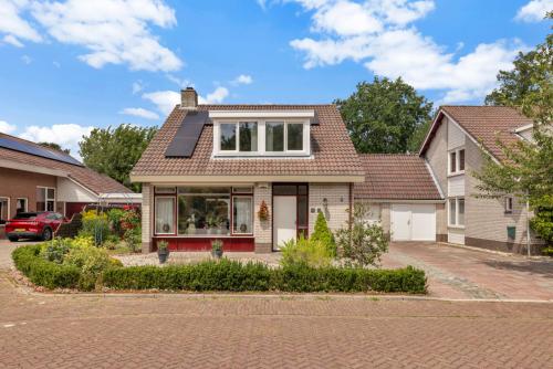 Te Koop: Ganzestraat 9, Heinkenszand