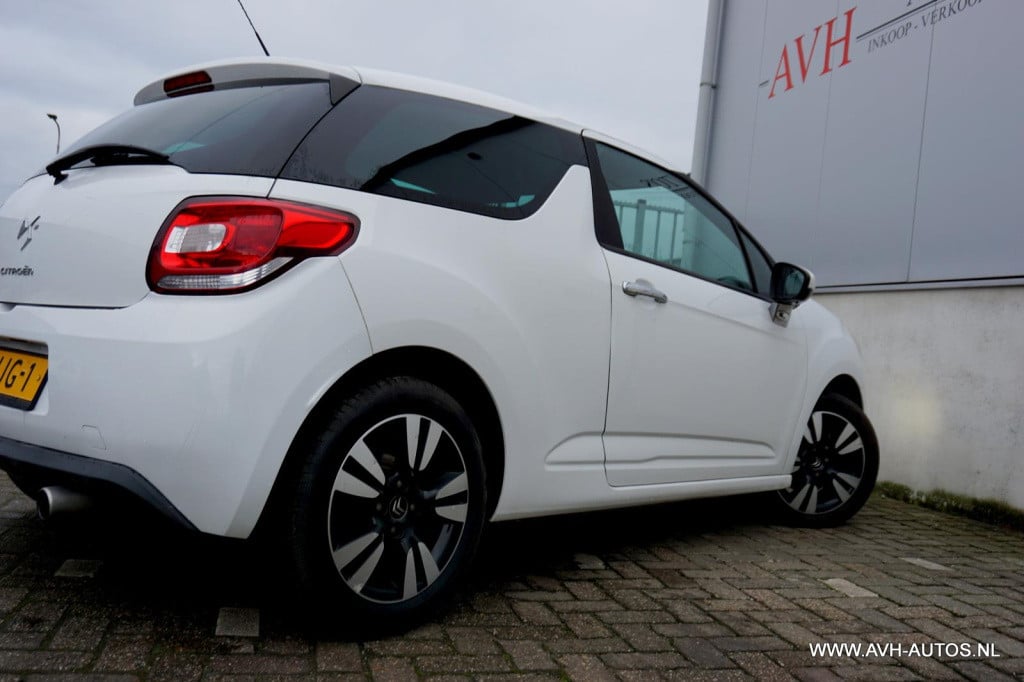 Citroen DS3 1.6 so chic in white